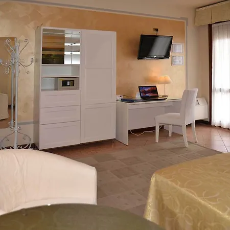 Nigahotel Azzano Mella