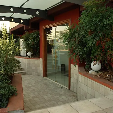 Nigahotel 3*